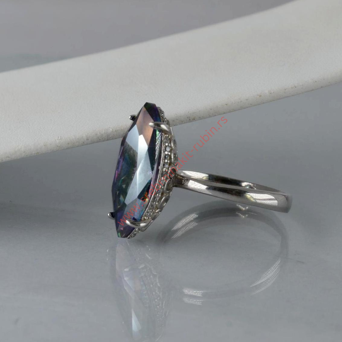 Prsten kristal list Prsten kristal list- 0574 - Slika 1