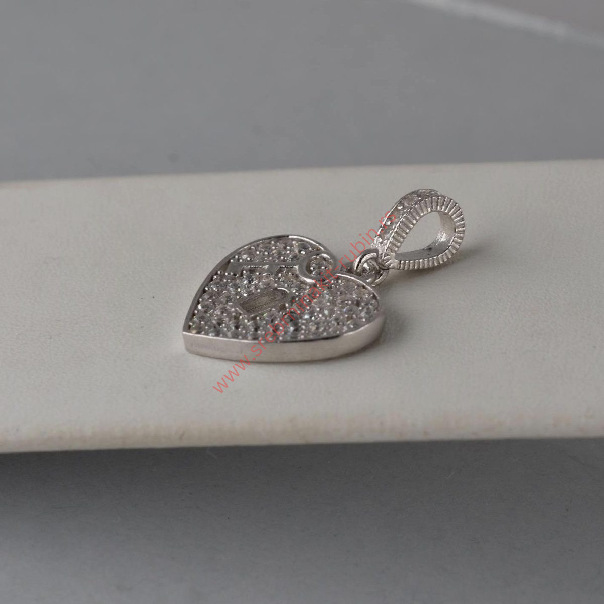 Privezak srce sa cirkonima i ključem - 1020 - Slika 3