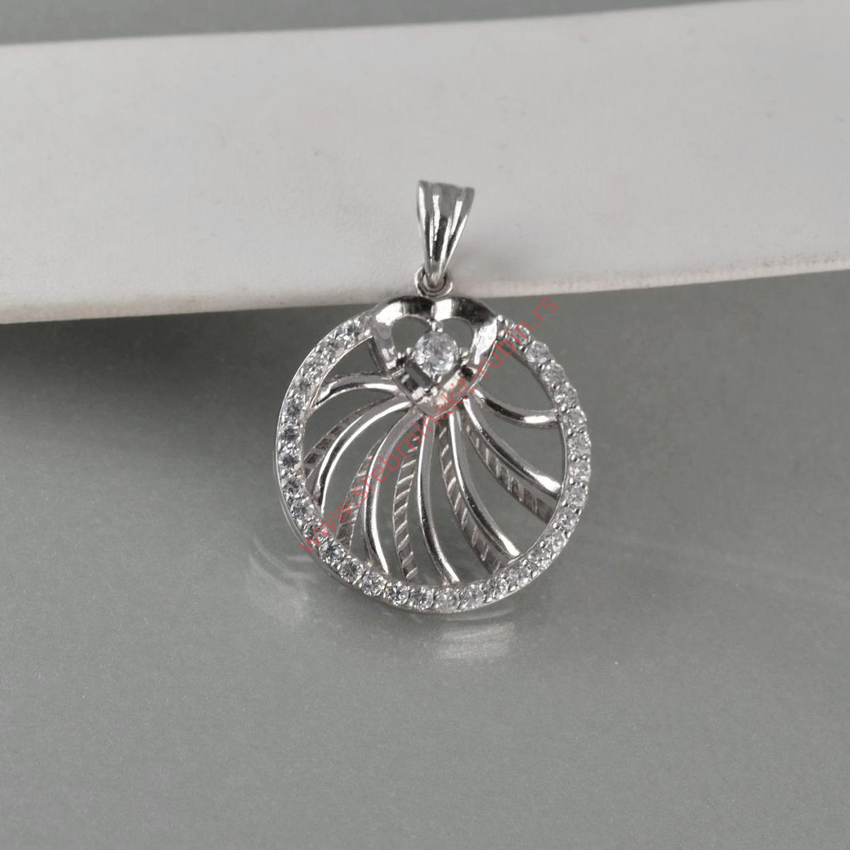 Privezak krug sa cirkonima - 0028 - Slika 4